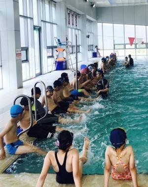 내달 2일부터 수영 강습반 운영 재개